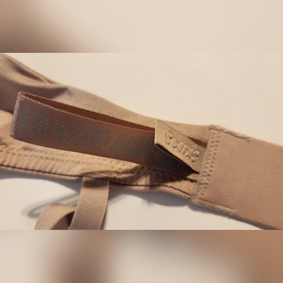 SKIMS BRA Size 34D new - Picture 3 of 4